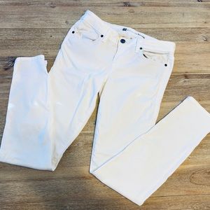 Level 99 white jeans (jeggings)